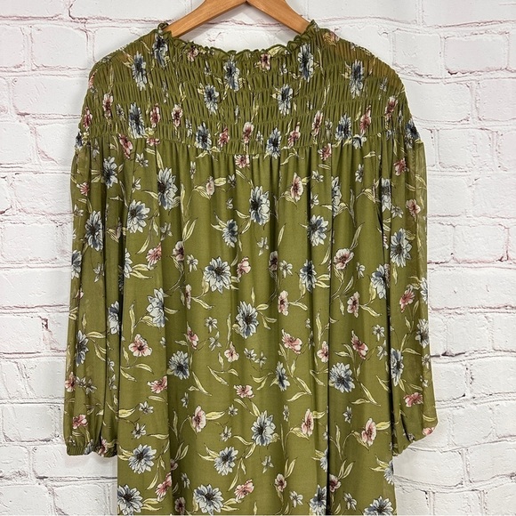 Women’s plus size floral shirt multicolored green puff blouse smocked size 14 16 - Picture 2 of 7